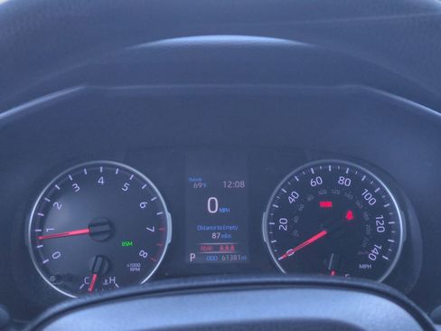 Used 2021 Toyota RAV4 XLE image 23