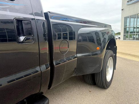 Used 2010 Ford F450 Lariat image 9
