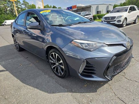 Used 2017 Toyota Corolla SE FWD image 3