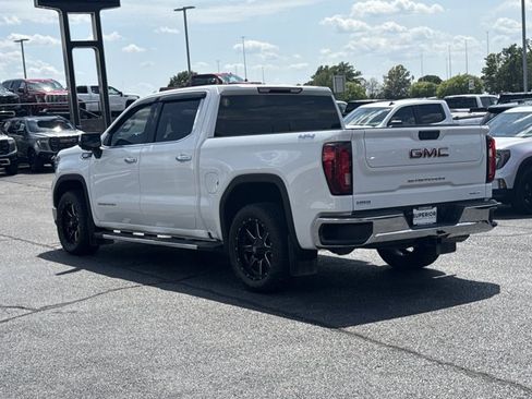 Used 2024 GMC Sierra 1500 SLT AWD/4WD image 12