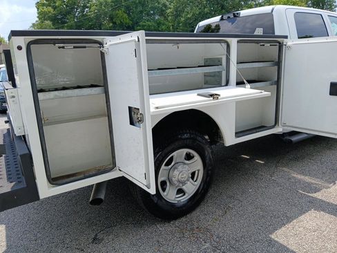 Used 2022 RAM 3500 Tradesman w/ Safety Group AWD/4WD image 11