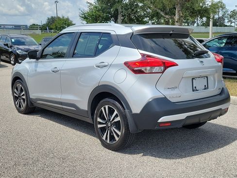 Used 2019 Nissan Kicks SR w/ SR Premium Package FWD image 8