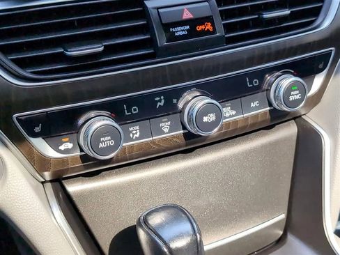 Used 2019 Honda Accord EX-L image 38