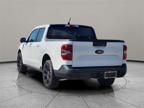 New 2025 Ford Maverick Lariat w/ Black Appearance Package image 10