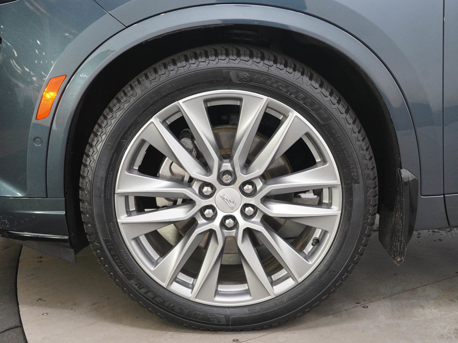 Used 2020 Cadillac XT6 Premium Luxury FWD image 29