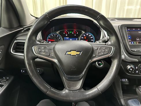Used 2020 Chevrolet Equinox LT image 29