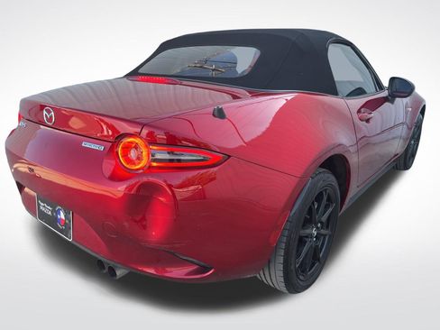 Used 2024 MAZDA MX-5 Miata Sport RWD image 10