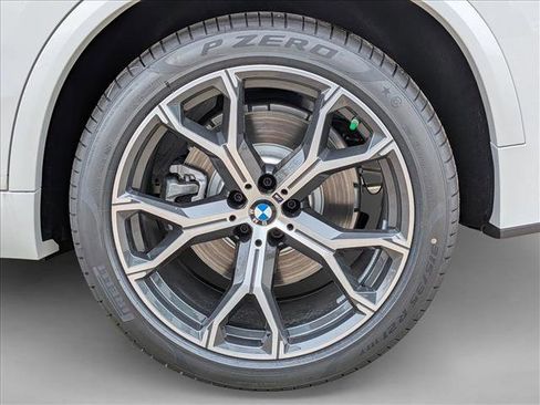 New 2026 BMW X5 xDrive50e w/ M Sport Package image 10