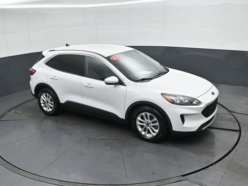 Used 2020 Ford Escape SE image 50