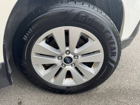 Used 2019 Subaru Outback 2.5i Premium AWD/4WD image 26