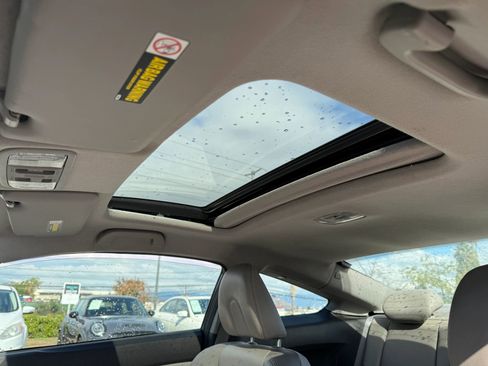 Used 2012 Honda Civic EX-L image 16