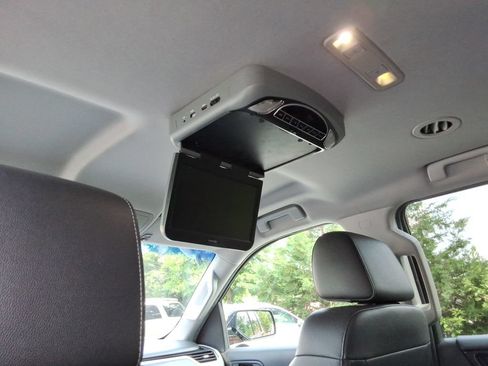 Used 2017 GMC Yukon XL SLT RWD image 19