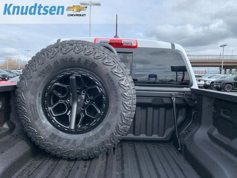 New 2026 Chevrolet Colorado ZR2 w/ ZR2 Bison Edition image 15