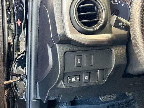 Used 2023 Toyota Tacoma SR image 13