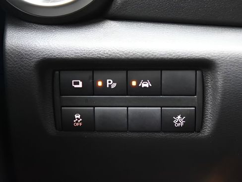 Used 2024 Nissan Versa S w/ Trunk Package image 22