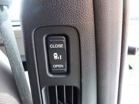 Used 2024 Honda Odyssey EX-L image 52