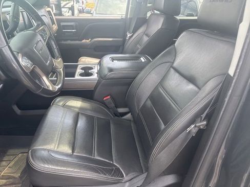Used 2018 GMC Sierra 2500 Denali w/ Duramax Plus Package AWD/4WD image 36