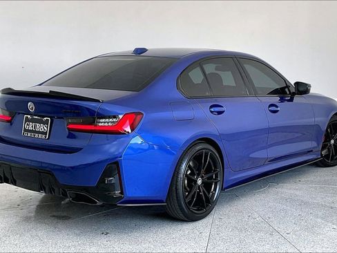 Used 2023 BMW M340i w/ Premium Package image 2