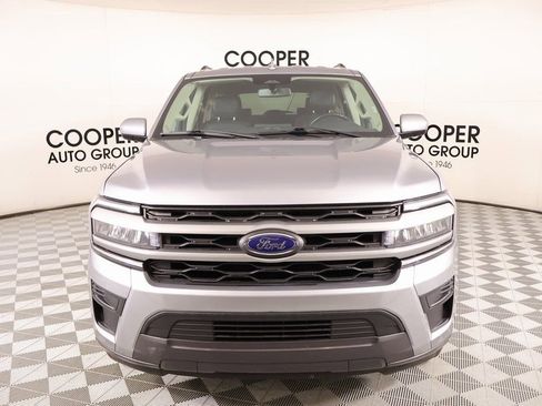 Used 2024 Ford Expedition Max XLT image 10
