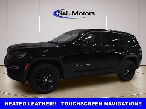 Used 2023 Jeep Grand Cherokee Limited AWD/4WD image 2