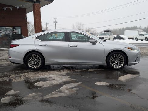 Used 2019 Lexus ES 350 Luxury image 12