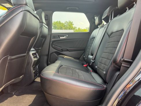 Used 2023 Ford Edge ST-Line w/ Class II Trailer Tow Package AWD/4WD image 36