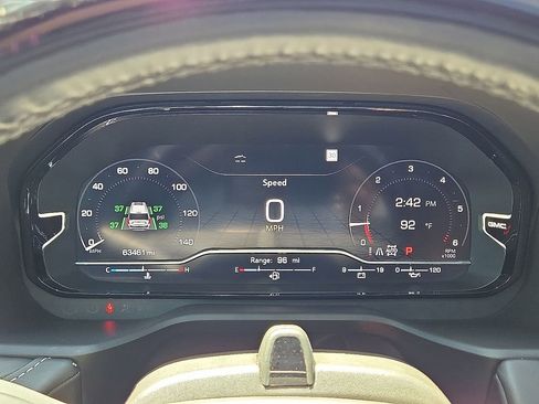 Used 2023 GMC Yukon Denali Ultimate AWD/4WD image 29