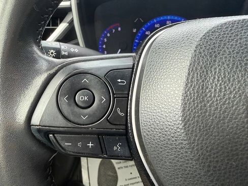 Used 2020 Toyota Corolla XLE FWD image 18