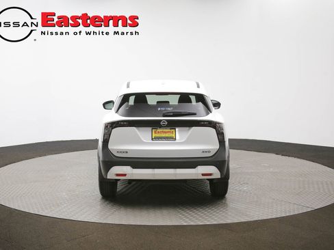 Used 2025 Nissan Kicks SV image 35