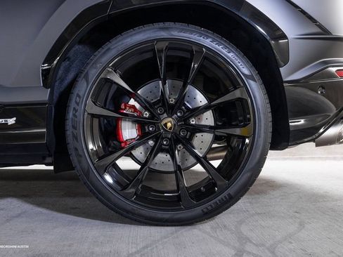 Used 2024 Lamborghini Urus S AWD/4WD image 9