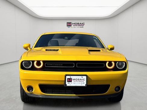 Used 2017 Dodge Challenger GT w/ Driver Convenience Group image 2