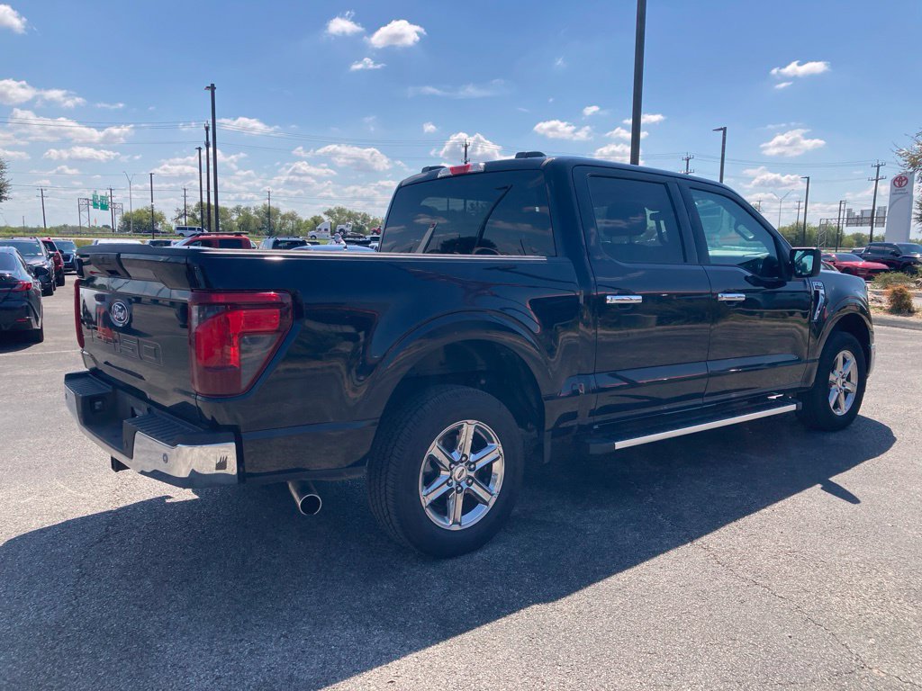 Used 2025 Ford F150 XLT w/ Equipment Group 301A Standard RWD image 5