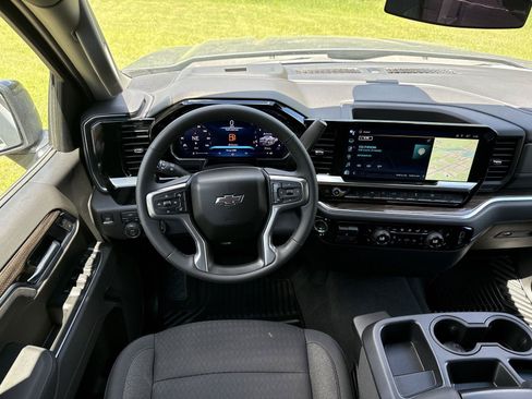 New 2026 Chevrolet Silverado 1500 RST AWD/4WD image 16