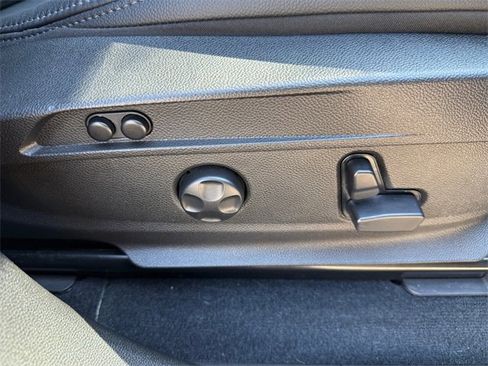 Used 2022 Alfa Romeo Stelvio Veloce image 25