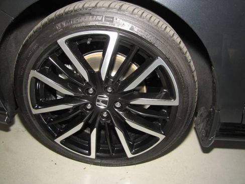 Certified 2024 Honda Accord Touring image 26