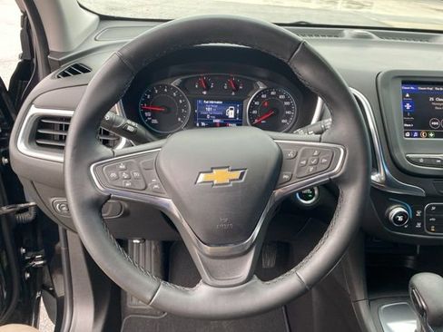Used 2024 Chevrolet Equinox LT FWD image 18
