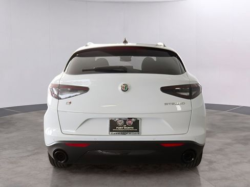 New 2024 Alfa Romeo Stelvio Sprint image 6