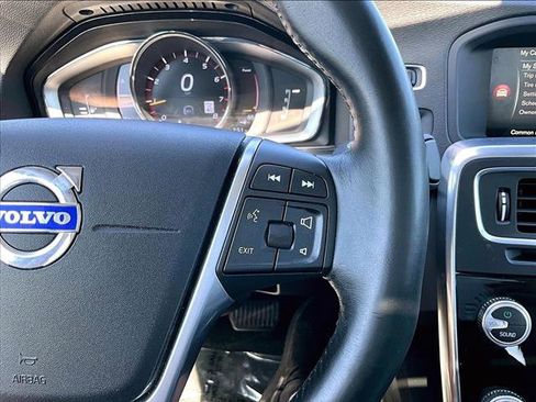 Used 2016 Volvo S60 T5 Cross Country Platinum AWD/4WD image 21