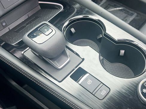 Used 2026 Nissan Rogue Platinum w/ Platinum Premium Package image 17