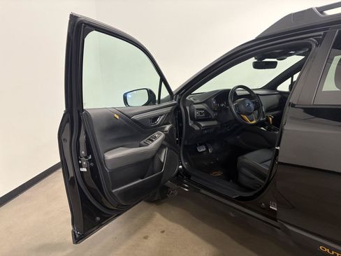 Used 2022 Subaru Outback Wilderness AWD/4WD image 14