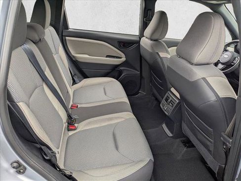 Used 2025 Subaru Forester Premium image 21