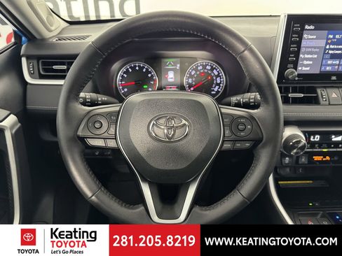Certified 2021 Toyota RAV4 XLE Premium image 31