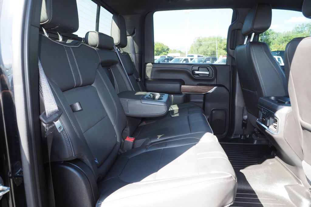 Used 2020 Chevrolet Silverado 2500 High Country AWD/4WD image 21