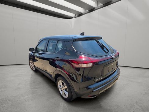 Used 2025 Nissan Kicks Play S w/ Interior Electronics Package FWD image 5