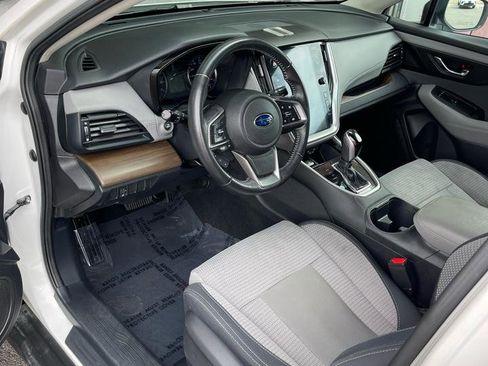 Used 2022 Subaru Outback Premium AWD/4WD image 11