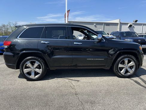Used 2016 Jeep Grand Cherokee Overland AWD/4WD image 8