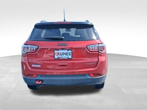 Used 2025 Jeep Compass Trailhawk image 7