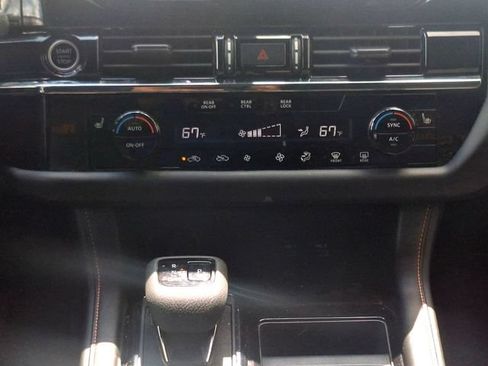 Certified 2024 Nissan Pathfinder Rock Creek AWD/4WD image 37