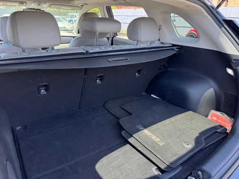Used 2019 Kia Niro Touring FWD image 18