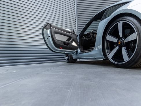 Certified 2023 Porsche 911 Sport Classic image 16